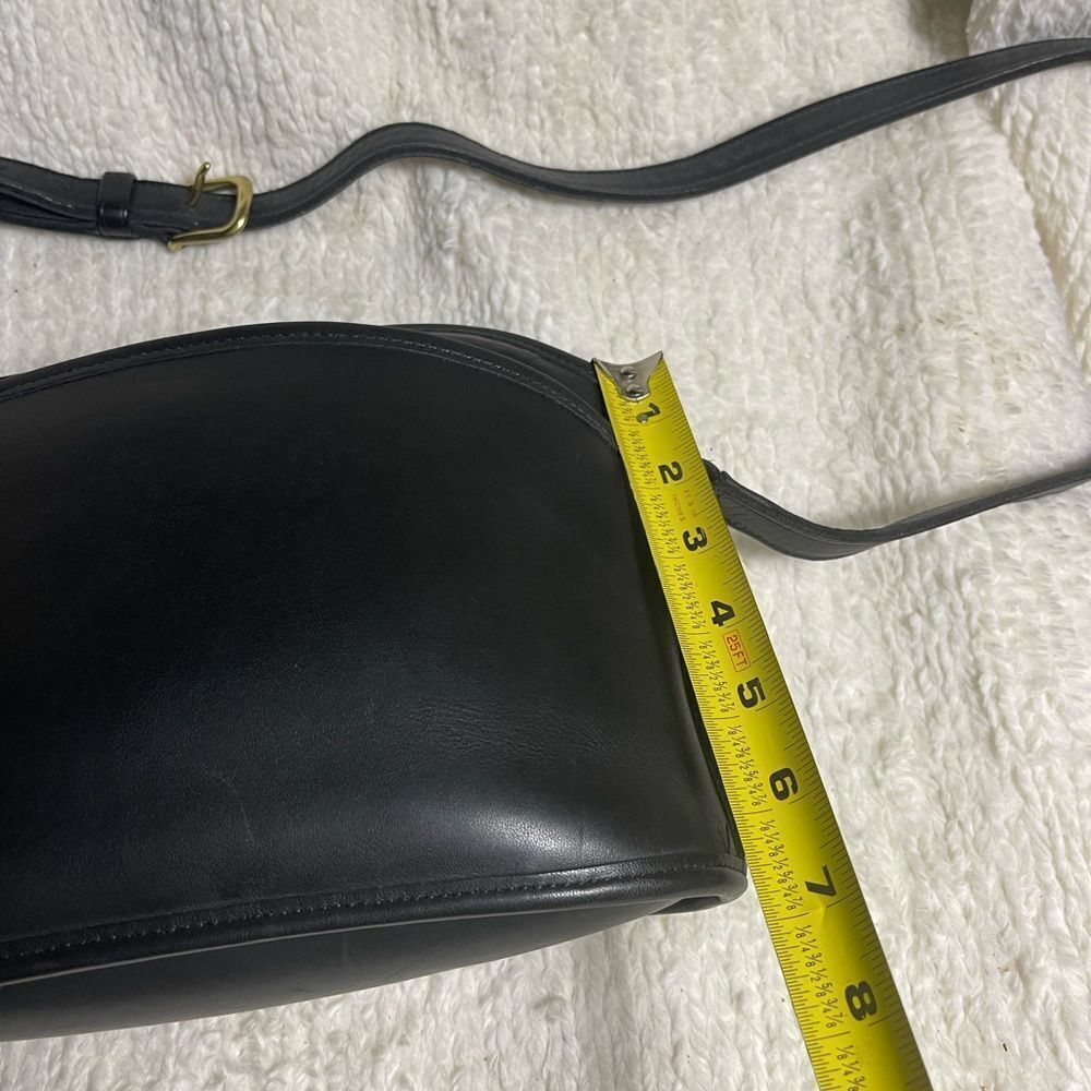 Vintage Coach 9976 Black Leather Crossbody Bag  adjustable strap Brass hardwares - Picture 8 of 14